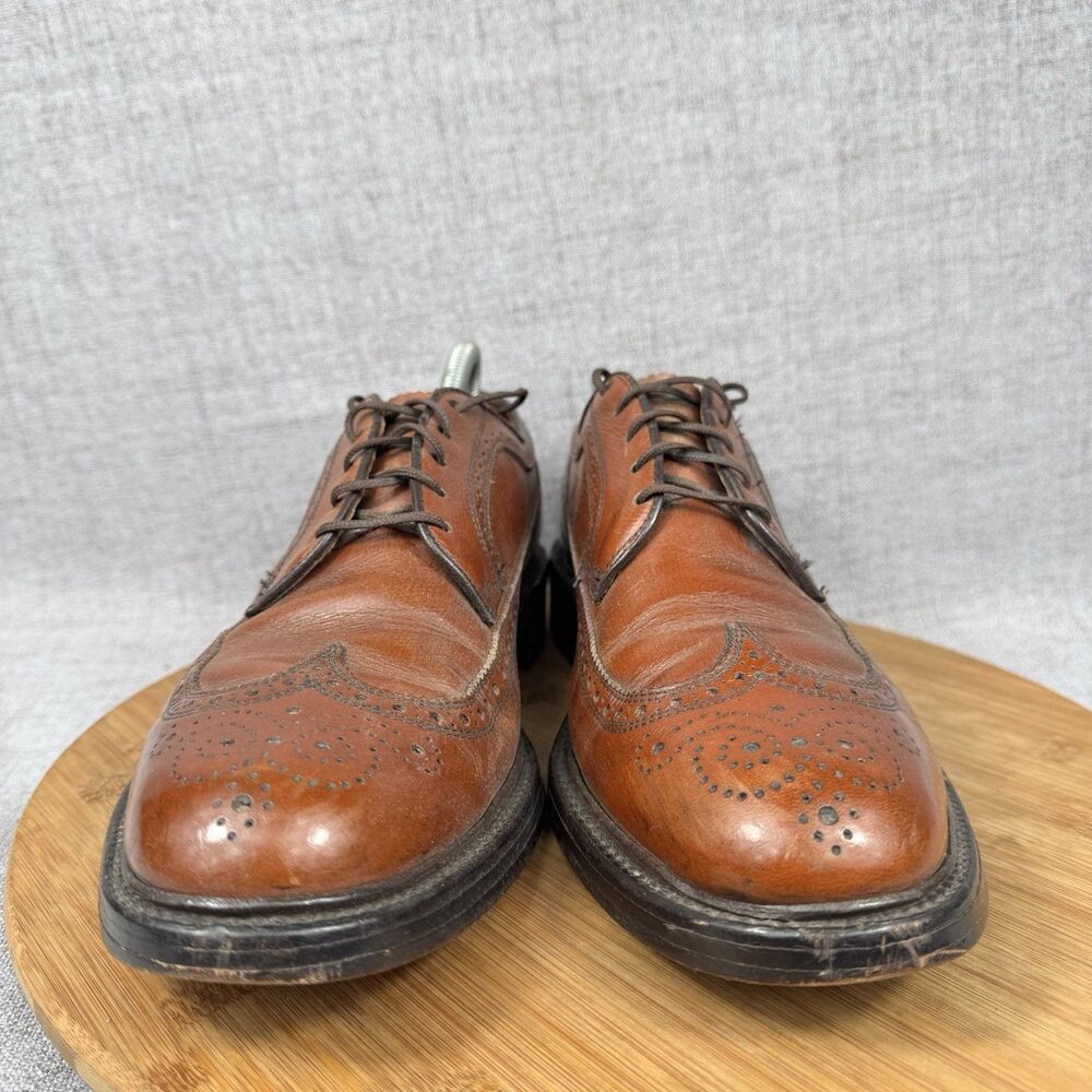 Vintage American Gentleman Dress Shoes Men's 10.5 B Leather Wingtip Oxfords - Picture 3 of 11